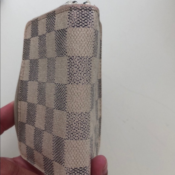 Louis Vuitton zip wallett - Picture 7 of 7